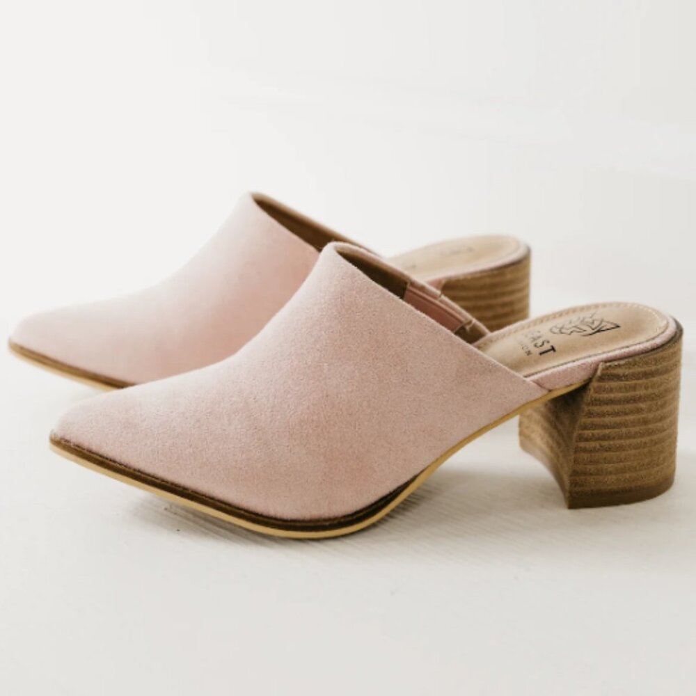 Stephanie Mule in Blush Pink